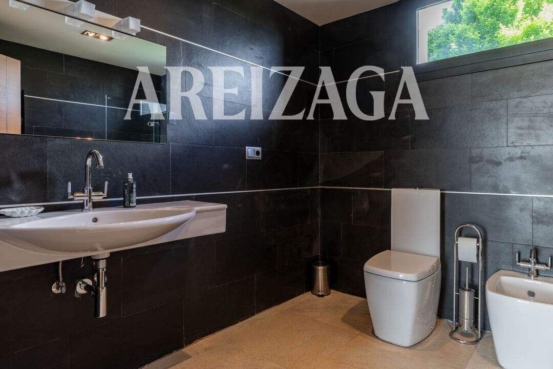 4 Zimmer Haus zu verkaufen in Donostia-San Sebastian mit Pool Garage - 1.950.000 € (Ref: 10154449)