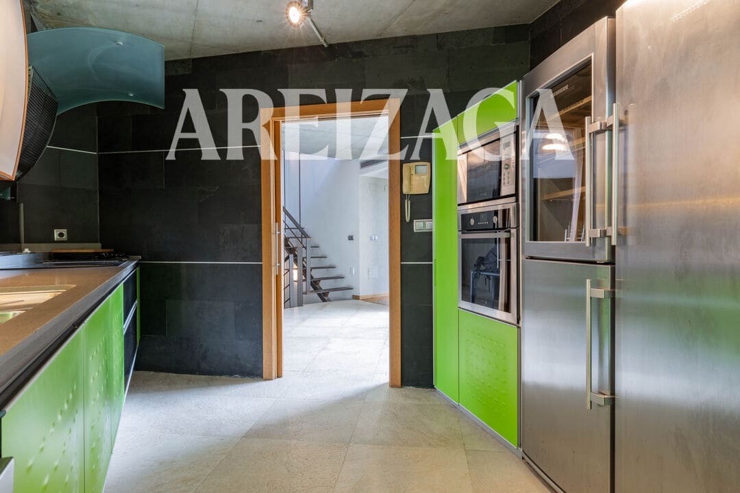 4 Zimmer Haus zu verkaufen in Donostia-San Sebastian mit Pool Garage - 1.950.000 € (Ref: 10154449)