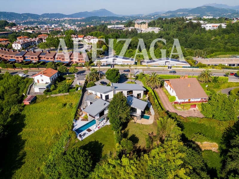 4 Zimmer Haus zu verkaufen in Donostia-San Sebastian mit Pool Garage - 1.950.000 € (Ref: 10154449)