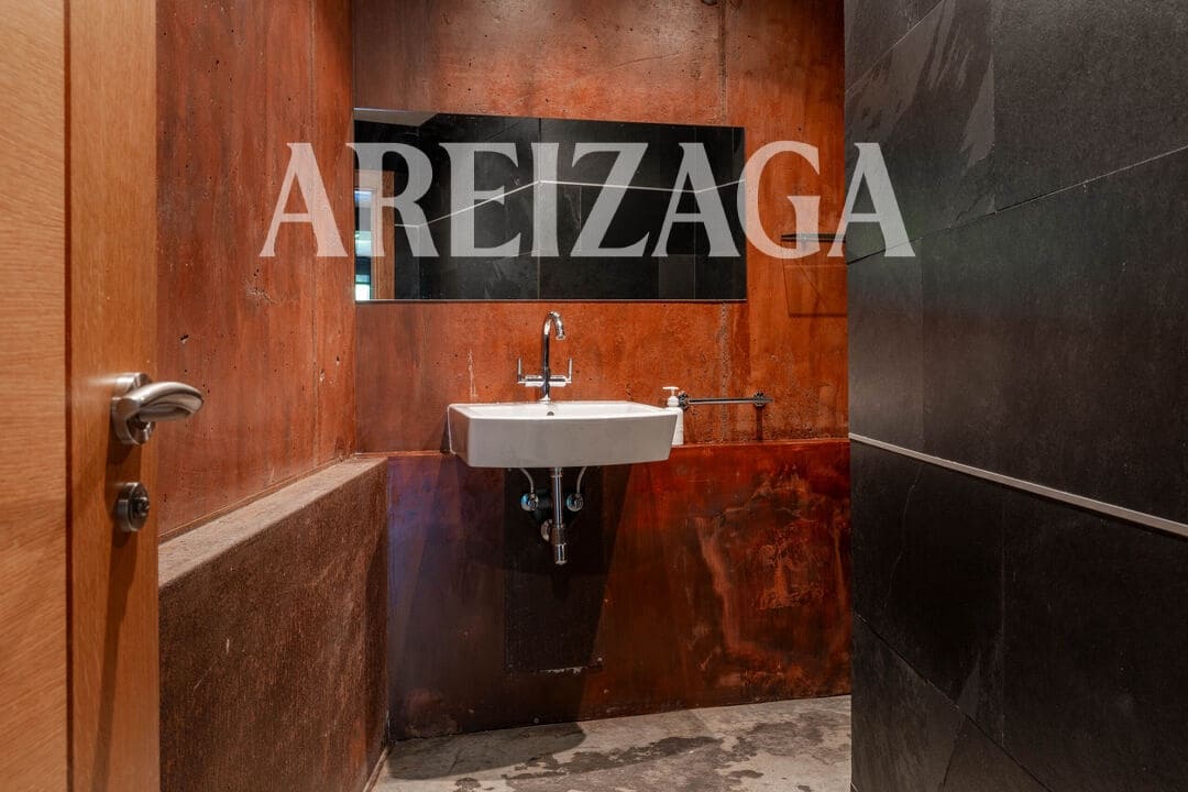 4 soveværelse Byhus til salg i Donostia-San Sebastian med swimmingpool garage - € 1.950.000 (Ref: 10154449)