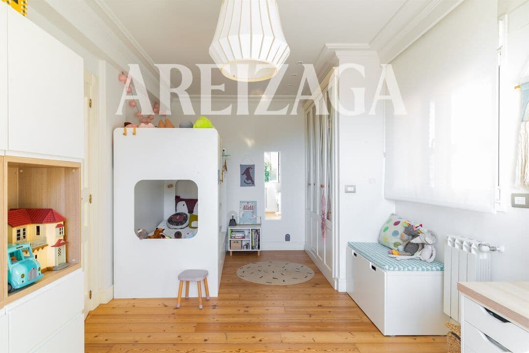5 soveværelse Byhus til salg i Donostia-San Sebastian med garage - € 1.495.000 (Ref: 10165892)