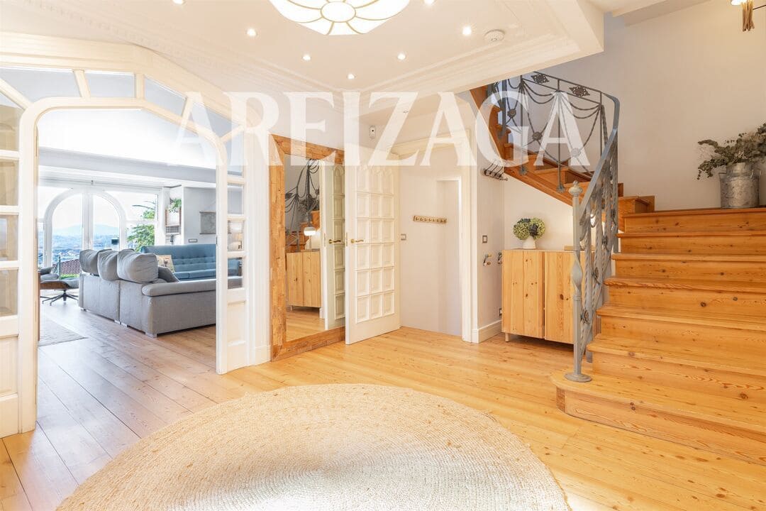 5 soveværelse Byhus til salg i Donostia-San Sebastian med garage - € 1.495.000 (Ref: 10165892)