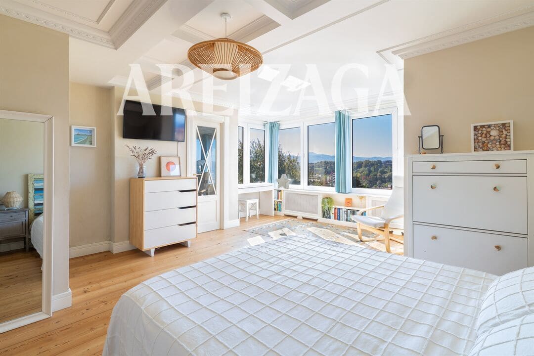 5 soveværelse Byhus til salg i Donostia-San Sebastian med garage - € 1.495.000 (Ref: 10165892)