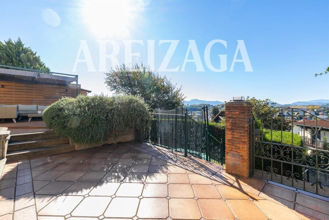 5 soveværelse Byhus til salg i Donostia-San Sebastian med garage - € 1.495.000 (Ref: 10165892)
