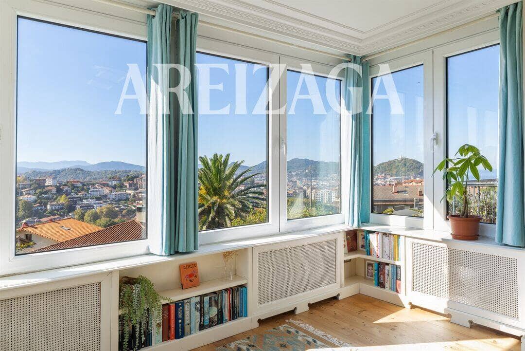 5 soveværelse Byhus til salg i Donostia-San Sebastian med garage - € 1.495.000 (Ref: 10165892)