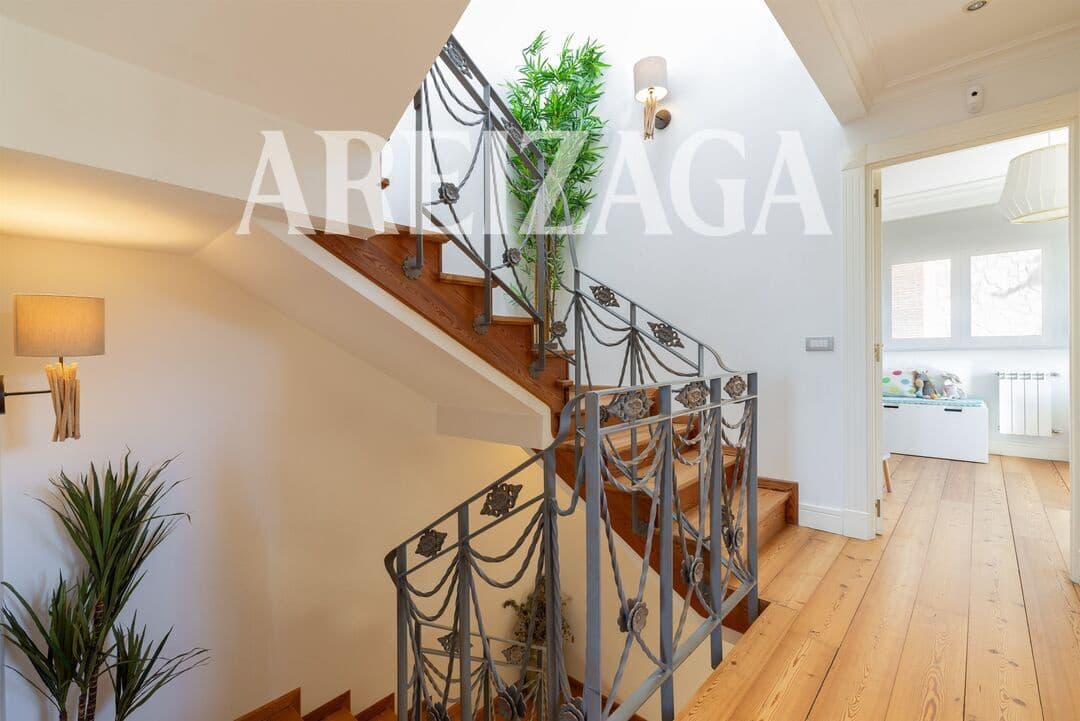 5 soveværelse Byhus til salg i Donostia-San Sebastian med garage - € 1.495.000 (Ref: 10165892)