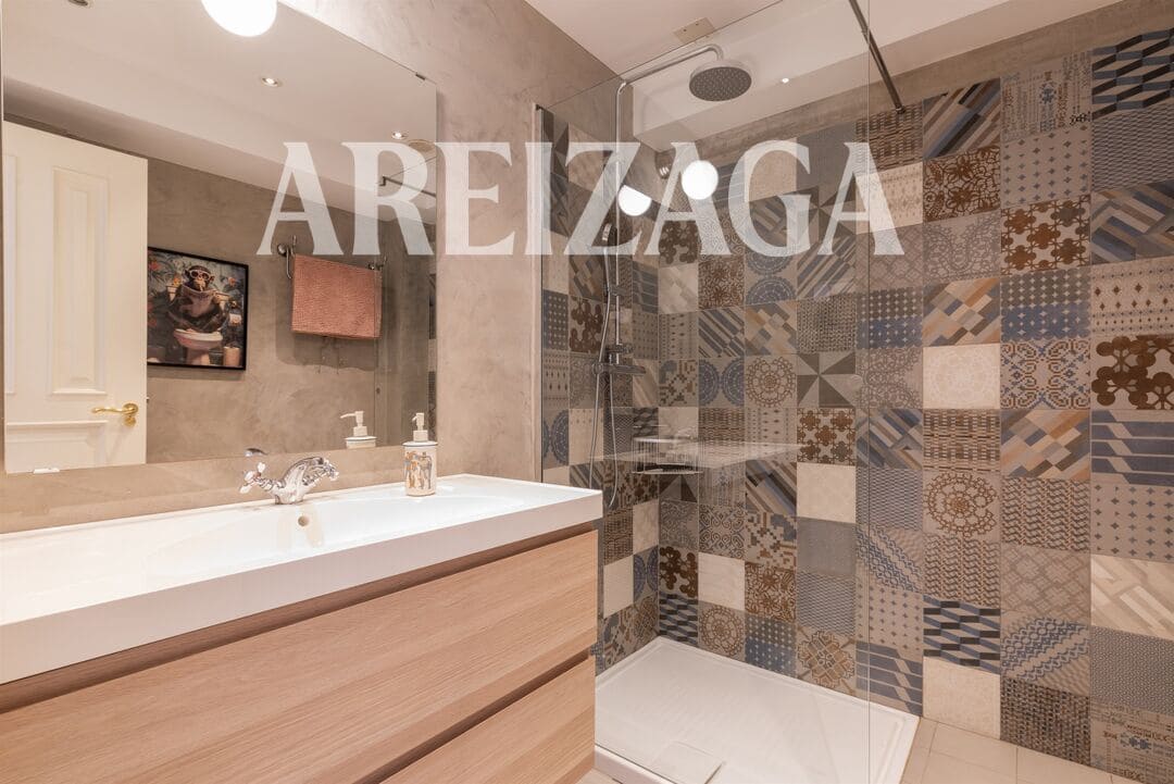 5 soveværelse Byhus til salg i Donostia-San Sebastian med garage - € 1.495.000 (Ref: 10165892)