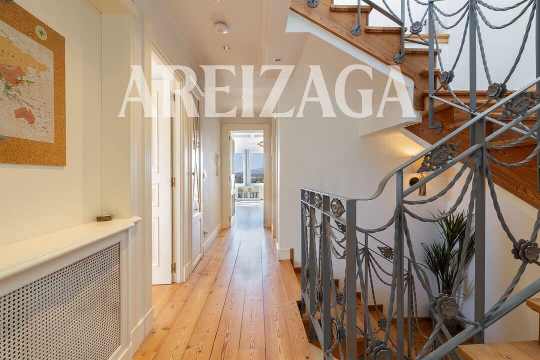 5 soveværelse Byhus til salg i Donostia-San Sebastian med garage - € 1.495.000 (Ref: 10165892)