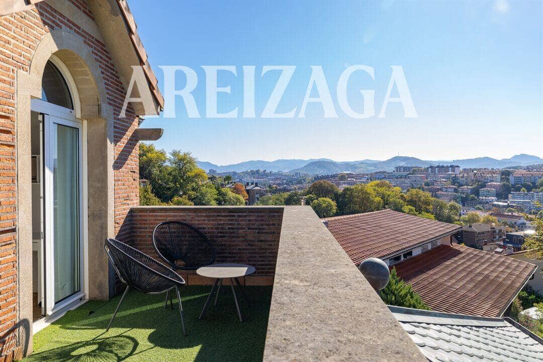 5 soveværelse Byhus til salg i Donostia-San Sebastian med garage - € 1.495.000 (Ref: 10165892)