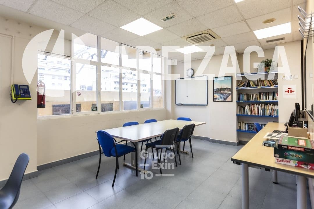 3 soveværelse Erhverv til leje i Donostia-San Sebastian - € 4.950 (Ref: 8050385)