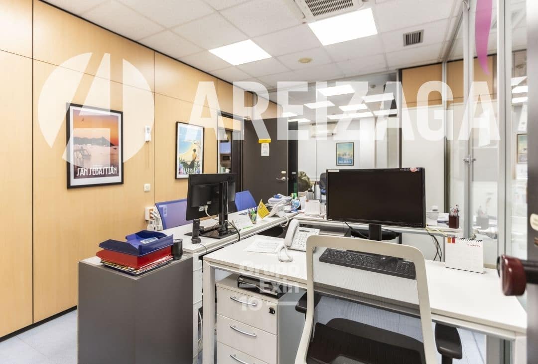 3 soveværelse Erhverv til leje i Donostia-San Sebastian - € 4.950 (Ref: 8050385)