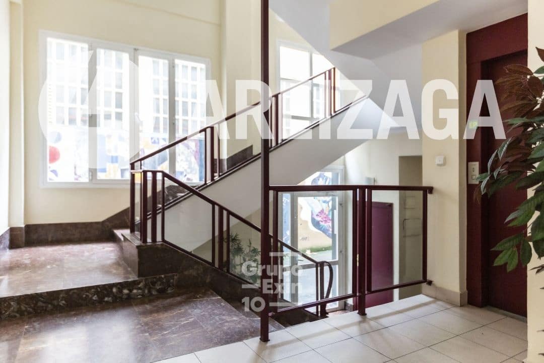 3 soveværelse Erhverv til leje i Donostia-San Sebastian - € 4.950 (Ref: 8050385)