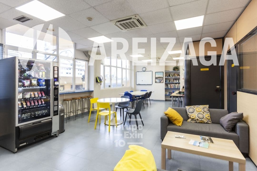 3 soveværelse Erhverv til leje i Donostia-San Sebastian - € 4.950 (Ref: 8050385)