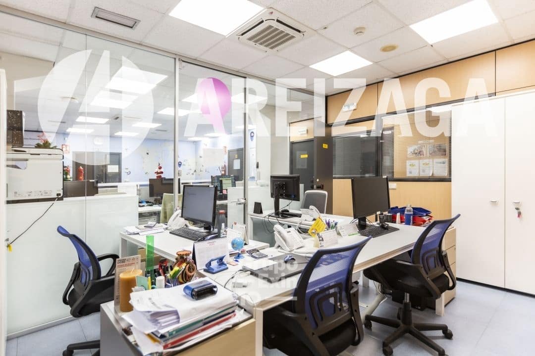 3 soveværelse Erhverv til leje i Donostia-San Sebastian - € 4.950 (Ref: 8050385)