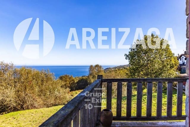 5 bedroom Townhouse for sale in Donostia-San Sebastián - € 2,500,000 (Ref: 8581683)