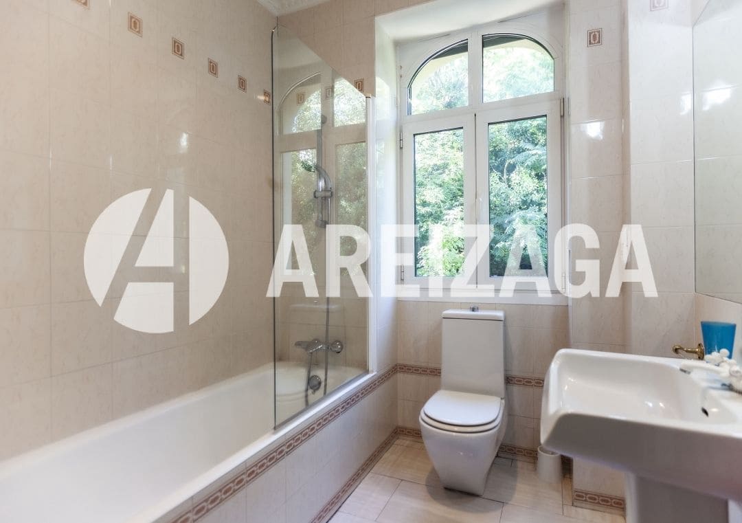 13 soveværelse Villa til salg i Donostia-San Sebastian - € 5.000.000 (Ref: 8811947)