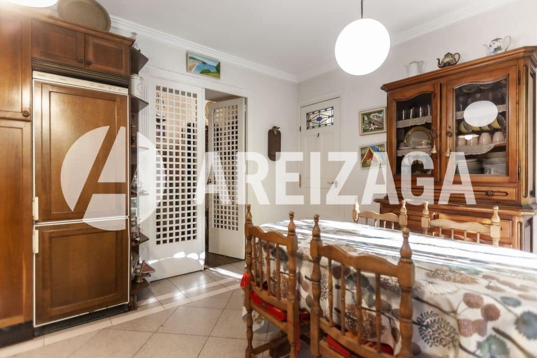 13 soveværelse Villa til salg i Donostia-San Sebastian - € 5.000.000 (Ref: 8811947)