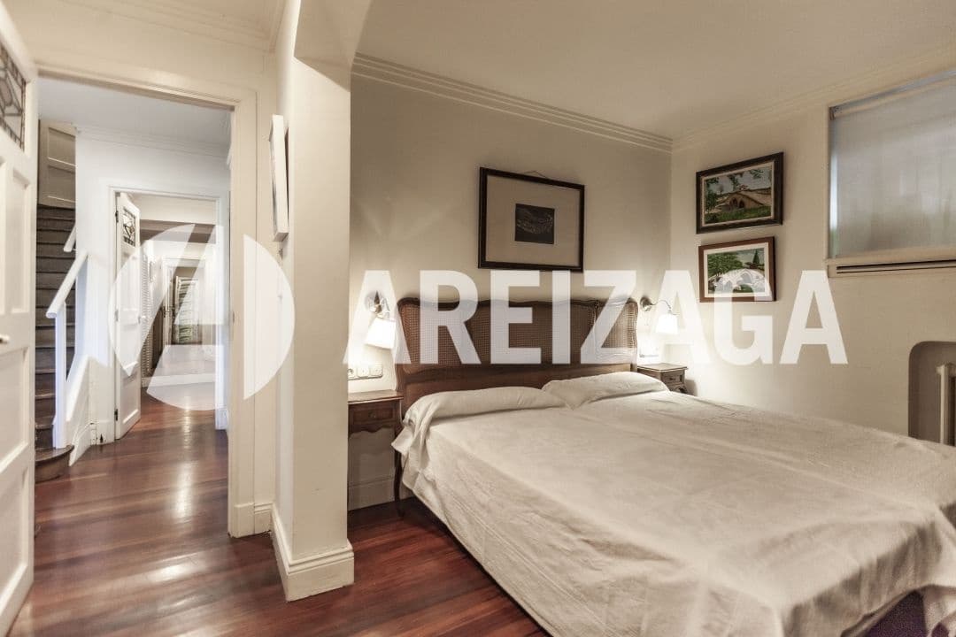 13 soveværelse Villa til salg i Donostia-San Sebastian - € 5.000.000 (Ref: 8811947)