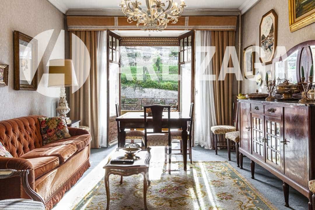 4 soveværelse Lejlighed til salg i Donostia-San Sebastian - € 895.000 (Ref: 8813526)