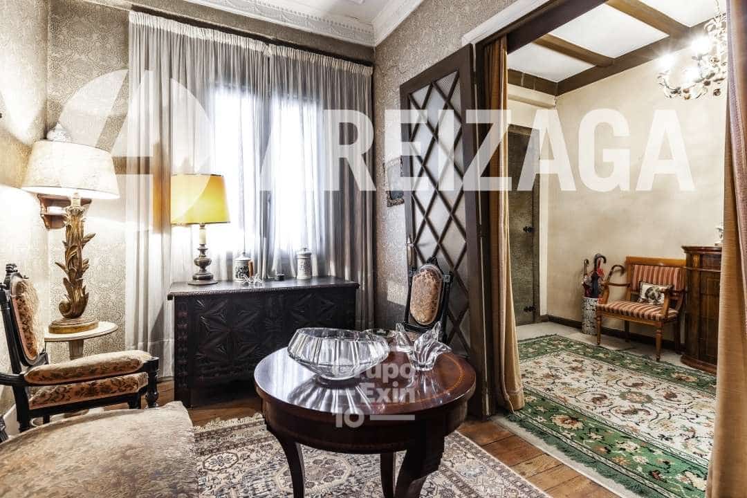 4 soveværelse Lejlighed til salg i Donostia-San Sebastian - € 895.000 (Ref: 8813526)