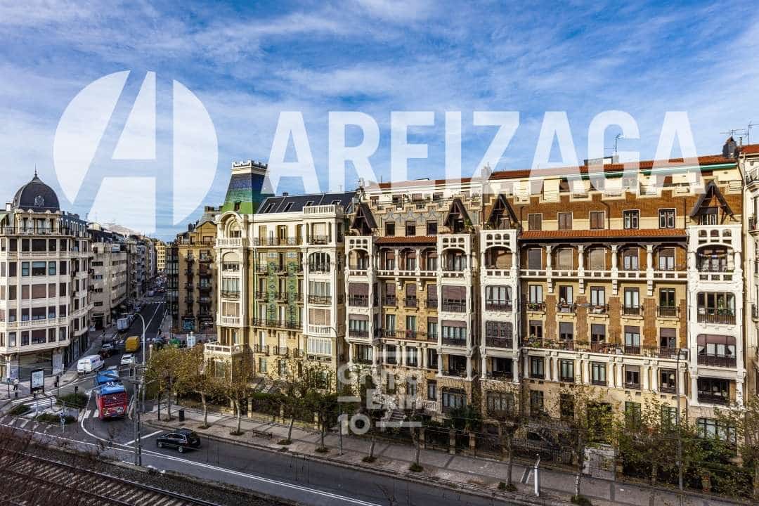 4 soveværelse Lejlighed til salg i Donostia-San Sebastian - € 895.000 (Ref: 8813526)