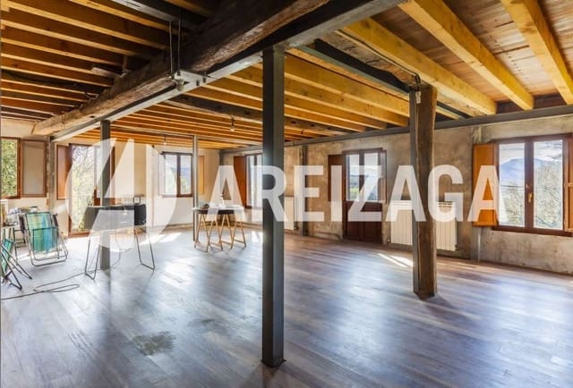 5 bedroom Townhouse for sale in Donostia-San Sebastián - € 1,400,000 (Ref: 8861811)