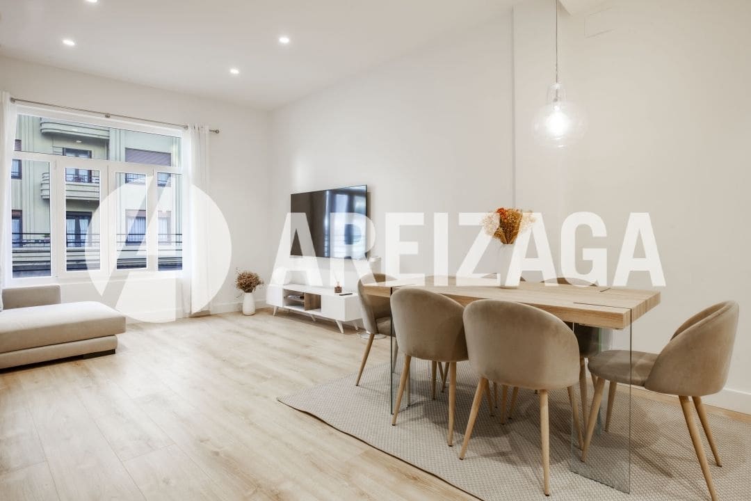 3 soveværelse Lejlighed til salg i Donostia-San Sebastian - € 720.000 (Ref: 8868653)