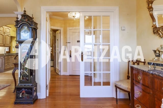 2 makuuhuone Asunto myytävänä paikassa Donostia-San Sebastián - 829 000 € (Ref: 8933513)