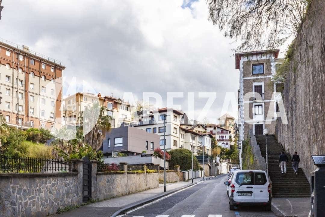 2 soveværelse Lejlighed til salg i Donostia-San Sebastian - € 829.000 (Ref: 8933513)