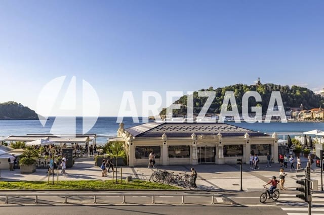 3 bedroom Flat for sale in Donostia-San Sebastián - € 1,630,000 (Ref: 8969567)
