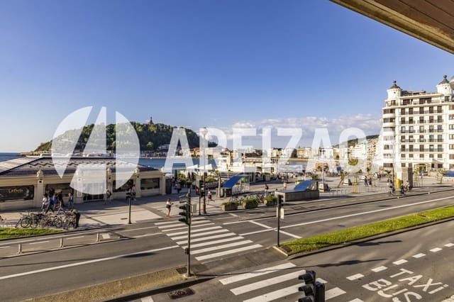 3 slaapkamer Flat te koop in Donostia-San Sebastián - € 1.550.000 (Ref: 8969567)
