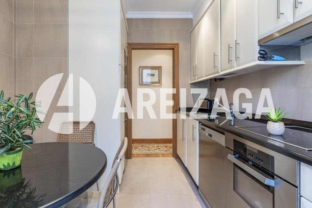 2 soveværelse Lejlighed til salg i Donostia-San Sebastian - € 795.000 (Ref: 9006088)