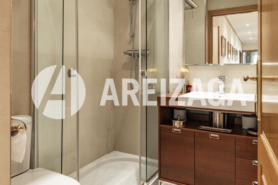 2 soveværelse Lejlighed til salg i Donostia-San Sebastian - € 795.000 (Ref: 9006088)