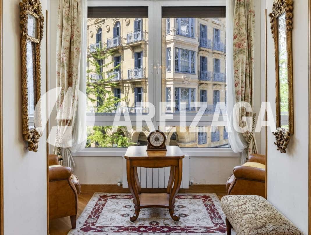 2 soveværelse Lejlighed til salg i Donostia-San Sebastian - € 795.000 (Ref: 9006088)