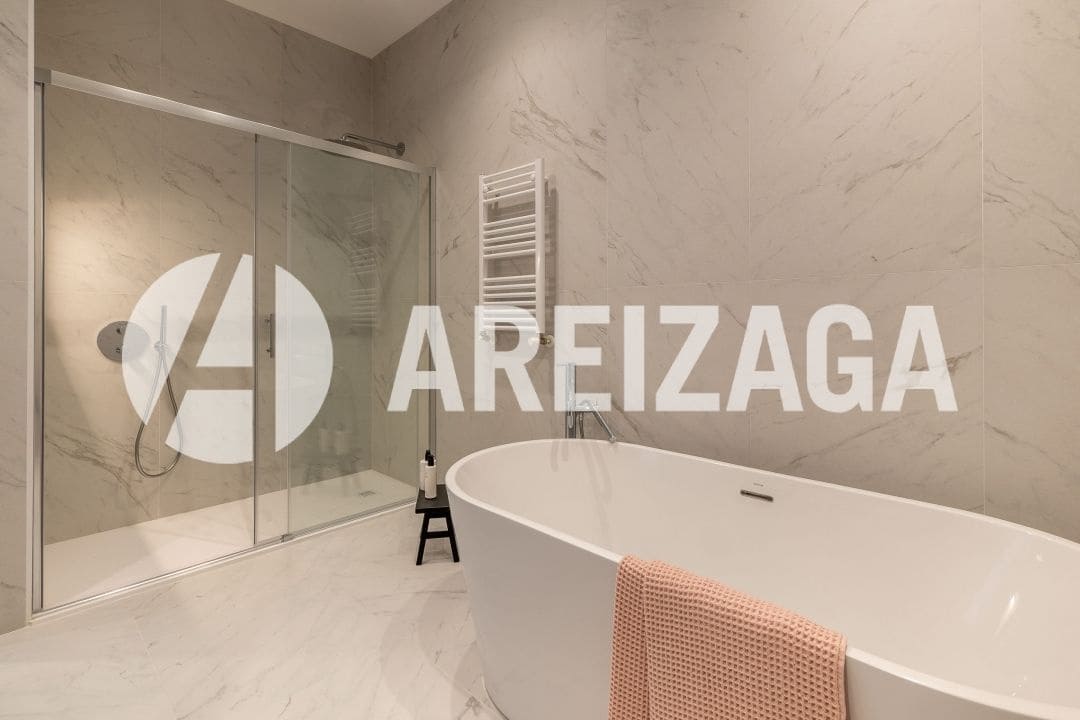 4 soveværelse Lejlighed til salg i Donostia-San Sebastian - € 3.590.000 (Ref: 9009575)