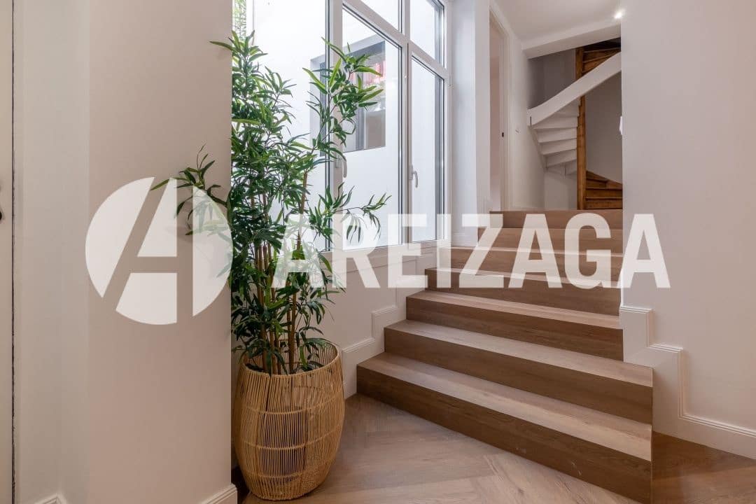 4 soveværelse Lejlighed til salg i Donostia-San Sebastian - € 3.590.000 (Ref: 9009575)