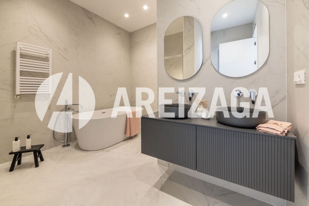 4 soveværelse Lejlighed til salg i Donostia-San Sebastian - € 3.590.000 (Ref: 9009575)