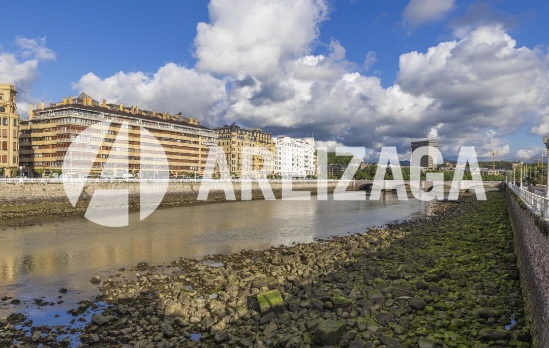 6 soveværelse Lejlighed til salg i Donostia-San Sebastian - € 2.375.000 (Ref: 9035637)