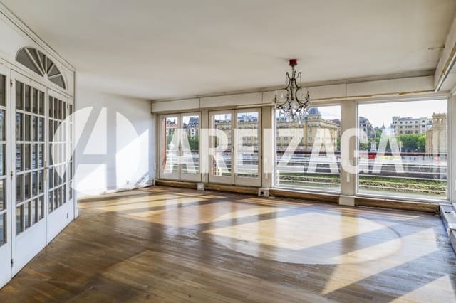 6 soveværelse Lejlighed til salg i Donostia-San Sebastián - € 2.375.000 (Ref: 9035637)