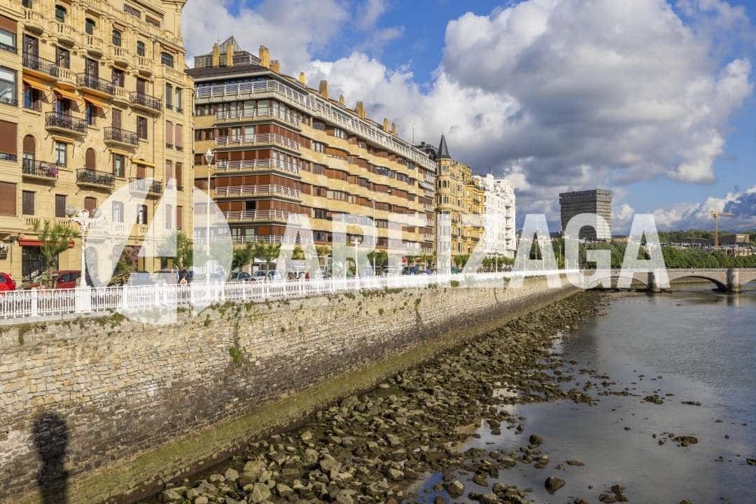 6 soveværelse Lejlighed til salg i Donostia-San Sebastian - € 2.375.000 (Ref: 9035637)