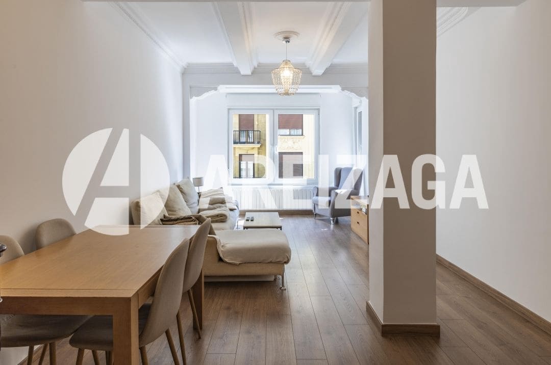 4 soveværelse Lejlighed til salg i Donostia-San Sebastian - € 985.000 (Ref: 9036078)