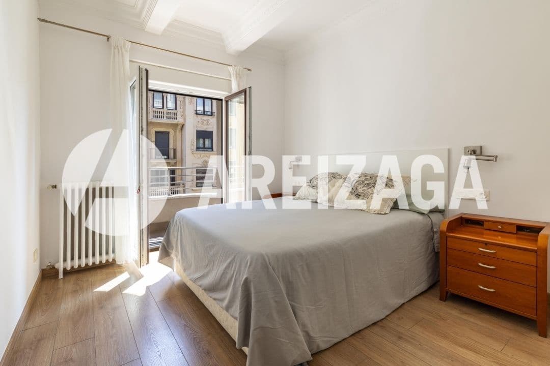 4 soveværelse Lejlighed til salg i Donostia-San Sebastian - € 985.000 (Ref: 9036078)