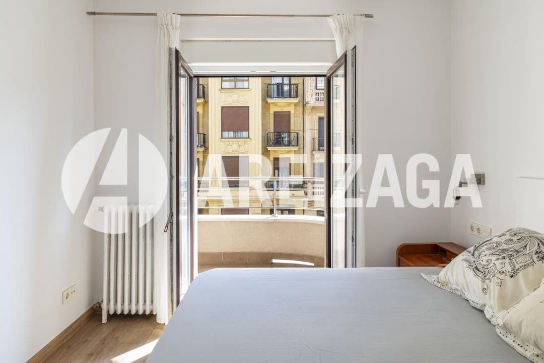 4 soveværelse Lejlighed til salg i Donostia-San Sebastian - € 985.000 (Ref: 9036078)