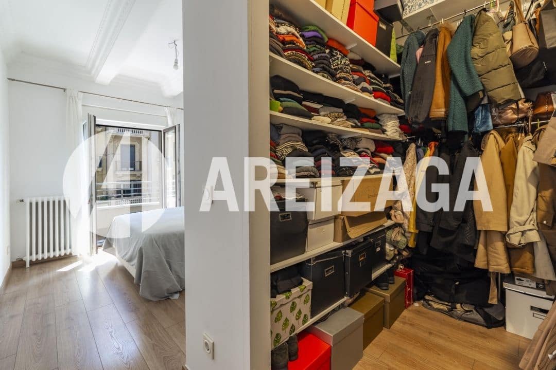 4 soveværelse Lejlighed til salg i Donostia-San Sebastian - € 985.000 (Ref: 9036078)