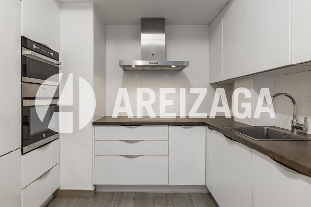 4 soveværelse Lejlighed til salg i Donostia-San Sebastian - € 985.000 (Ref: 9036078)