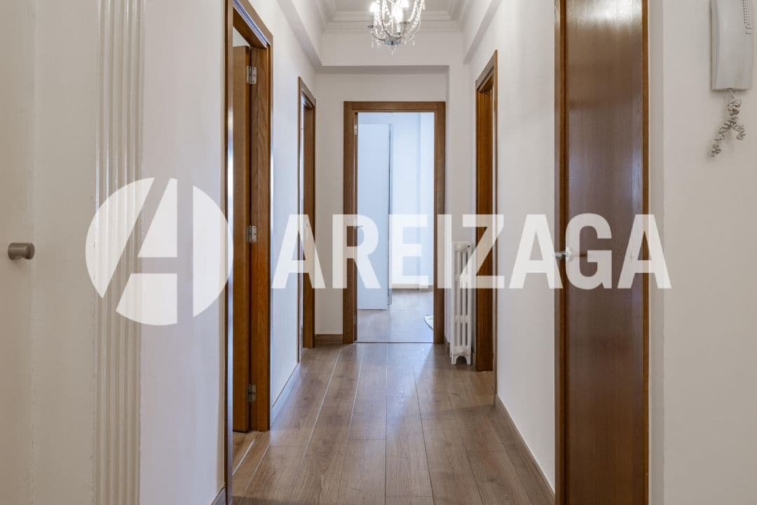 4 soveværelse Lejlighed til salg i Donostia-San Sebastian - € 985.000 (Ref: 9036078)
