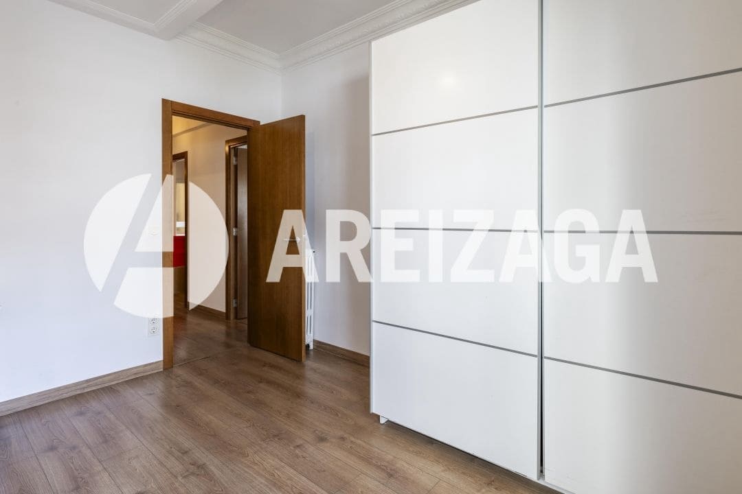 4 soveværelse Lejlighed til salg i Donostia-San Sebastian - € 985.000 (Ref: 9036078)