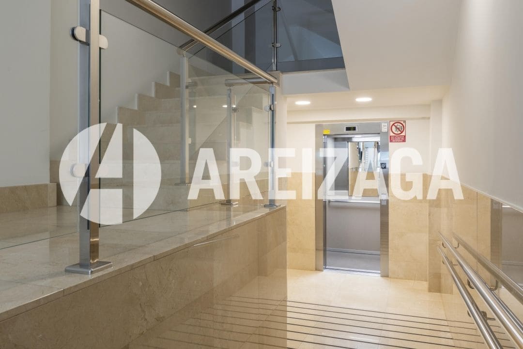 4 soveværelse Lejlighed til salg i Donostia-San Sebastian - € 985.000 (Ref: 9036078)