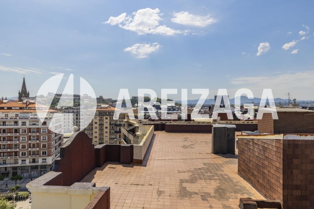 4 soveværelse Lejlighed til salg i Donostia-San Sebastian - € 985.000 (Ref: 9036078)