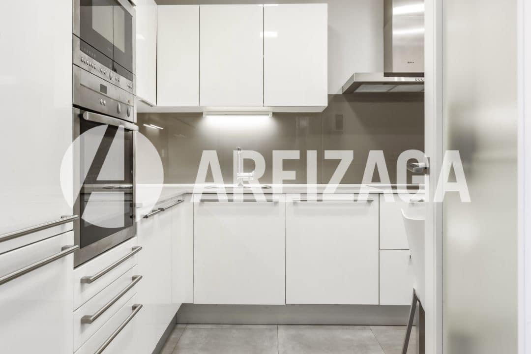 2 soverom Leilighet til salgs i Donostia-San Sebastian - € 890 000 (Ref: 9104104)